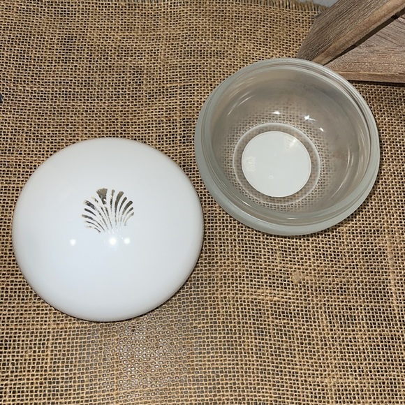 Estee Lauder Bath & Body Vintage Estee Lauder White Linen Body